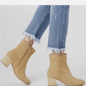 TOMS Womens Evie Honey Nubuck Booties Ankle Boots